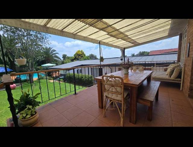 3 BEDROOM HOUSE FOR SALE IN KENSINGTON